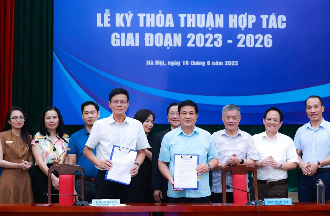 Báo Lao Động và Liên đoàn Luật sư Việt Nam ký thỏa thuận hợp tác
