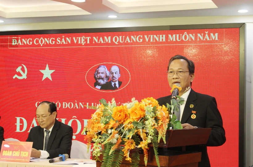 Luật sư Hà Mạnh Tường, Phó Chủ nhiệm báo cáo tại Đại hội.