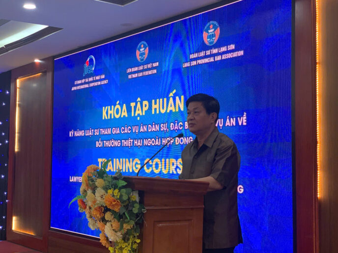 z6782419102572 e4c3f596cf18a6bb0b9189cf2f47b768