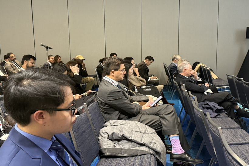 Nghề luật sư trong thế giới chuyển động không ngừng (Kỳ 3) 4 Luật sư Đoàn công tác VBF đặt câu hỏi và thành nội dung được quan tâm về AI.