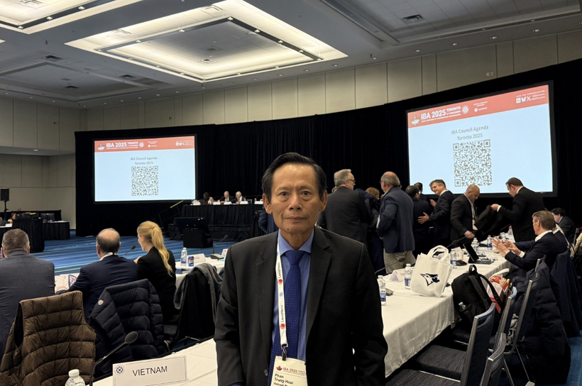 Nghề luật sư trong thế giới chuyển động không ngừng (Kỳ 5) 6 Trưởng Đoàn công tác VBF tại phiên họp Hội đồng IBA chiều ngày 06/11/2025.