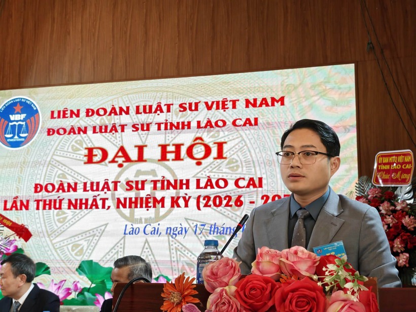 Đoàn Luật sư tỉnh Lào Cai tổ chức Đại hội lần thứ Nhất, nhiệm kỳ 2026-2031. 5 Ông Ngô Hoài Linh - Phó Chủ tịch UBMTTQVN tỉnh Lào Cai phát biểu tại đại hội.