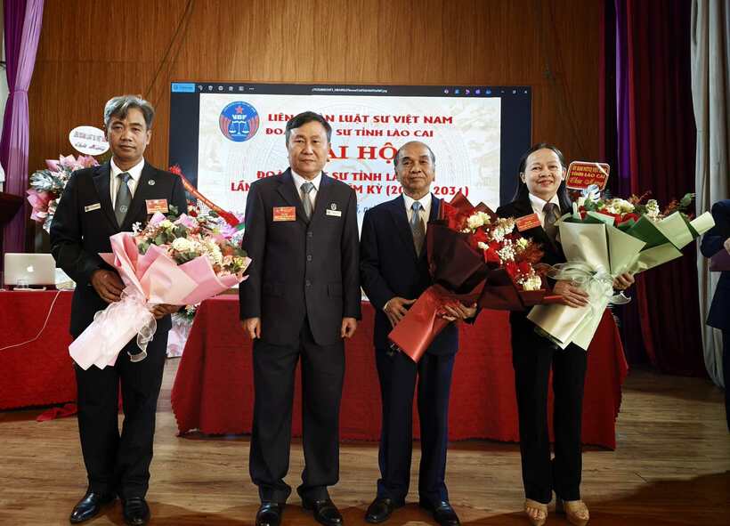 Đoàn Luật sư tỉnh Lào Cai tổ chức Đại hội lần thứ Nhất, nhiệm kỳ 2026-2031. 8 Luật sư Trần Nam Khang được bầu giữ chức Chủ nhiệm Đoàn Luật sư tỉnh Lào Cai - 8