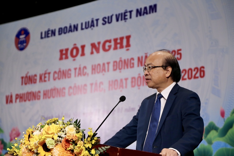 Ông Phan Chí Hiếu, Thứ trưởng Bộ Tư pháp phát biểu chỉ đạo Hội nghị.