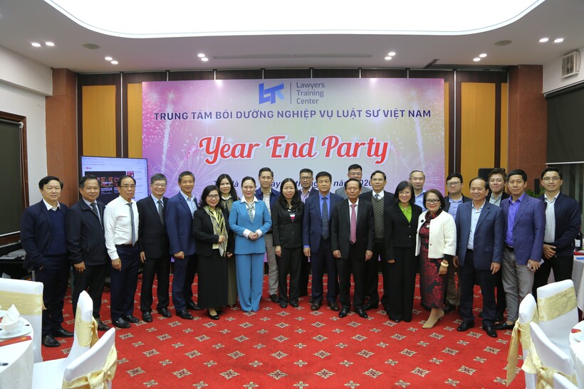 Trung tâm Bồi dưỡng nghiệp vụ luật sư Việt Nam tổ chức Hội nghị Tổng kết công tác năm 2025 và triển khai nhiệm vụ 2026 28 Các đại biểu tham dự buổi Lễ tổng kết.