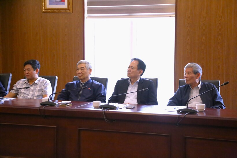 Chi bộ Liên đoàn Luật sư Việt Nam tổ chức tổng kết công tác năm 2025 bàn phương hướng nhiệm vụ năm 2026 3 Các đảng viên tham dự tại buổi tổng kết công tác.